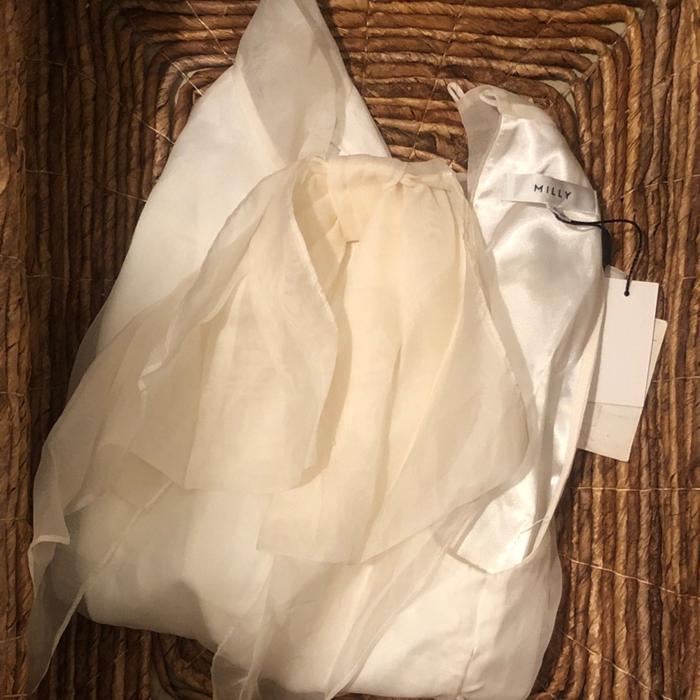 Milly Ivory 🤩 Gwyneth Halter Top with Bow - Picture 3 of 5